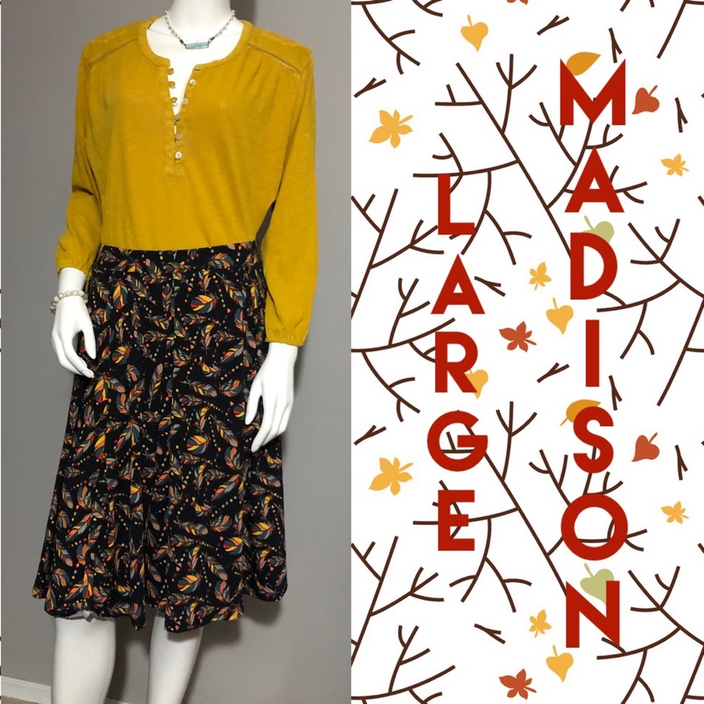 NWT LuLaRoe Large Madison Skirt.